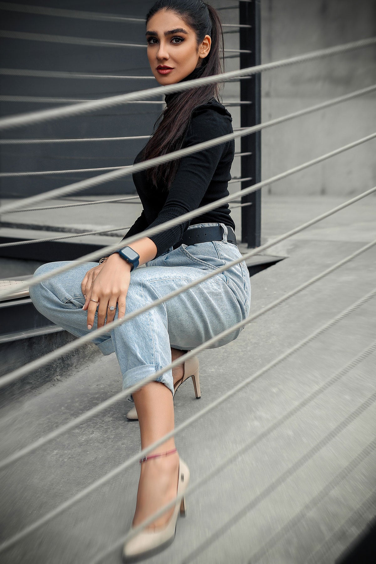 Slim Mom Ankle Jeans